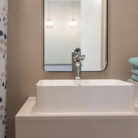 公寓 Green House Apartments With Parking And Bike Storage *