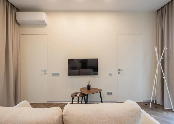 House With Parking And Bike Storage Клайпеда